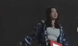 军训女生跳舞爆料视频,青春活力绽放瞬间