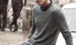 吃瓜娱乐圈胡歌,娱乐圈的瓜田，他的成长与蜕变