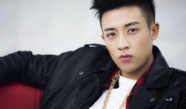 尹昉前女友爆料视频,揭秘明星背后的情感纠葛