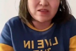 吃瓜的搞笑网红是谁啊,揭秘网络笑星的瓜田传奇